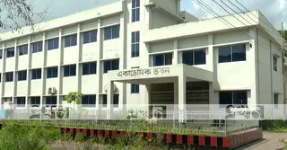 ভবন আছে, হোস্টেল আছে—নেই শুধু ম্যাটসের শিক্ষা কার্যক্রম